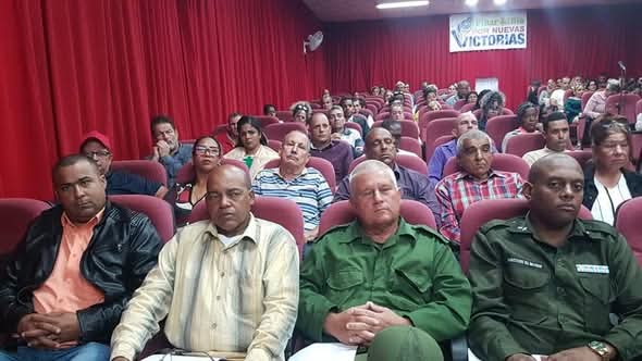 En el Pleno del Comité Municipal del <a href="/PartidoPCC/">Partido Comunista de Cuba</a> #PinardelRío analizamos la atención a la actividad tabacalera y los retos del territorio para plantar más de 2 mil hectáreas en la actual campaña..#UnidosXCuba