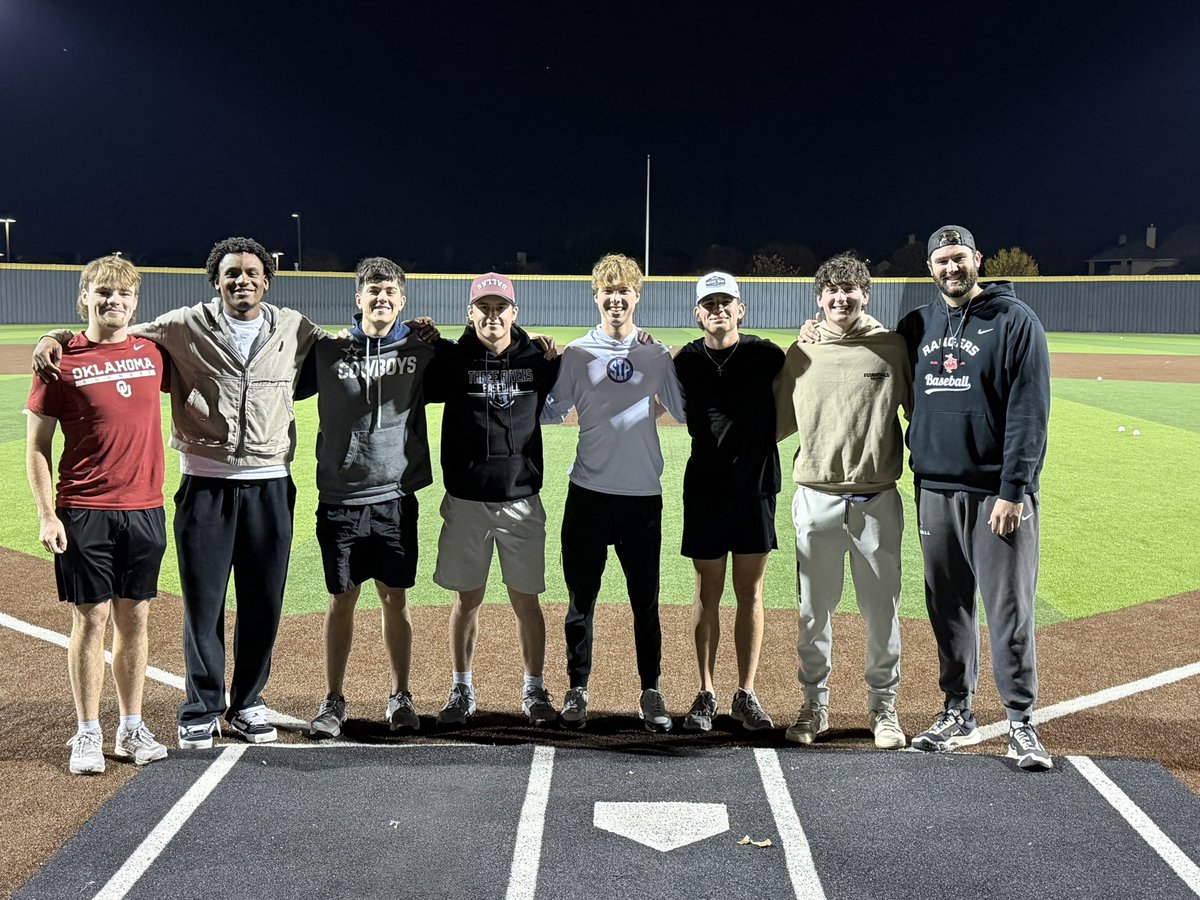 IHSKnightsBaseball tweet media