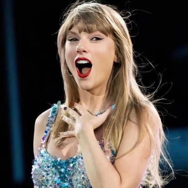 Taylor Swift faz 36 anos.

Vencedora de 4 Grammys de "Álbum do Ano", a maior artista viva do planeta é proprietária da turnê mais lucrativa da história e é considerada uma das melhores compositoras de todos os tempos.