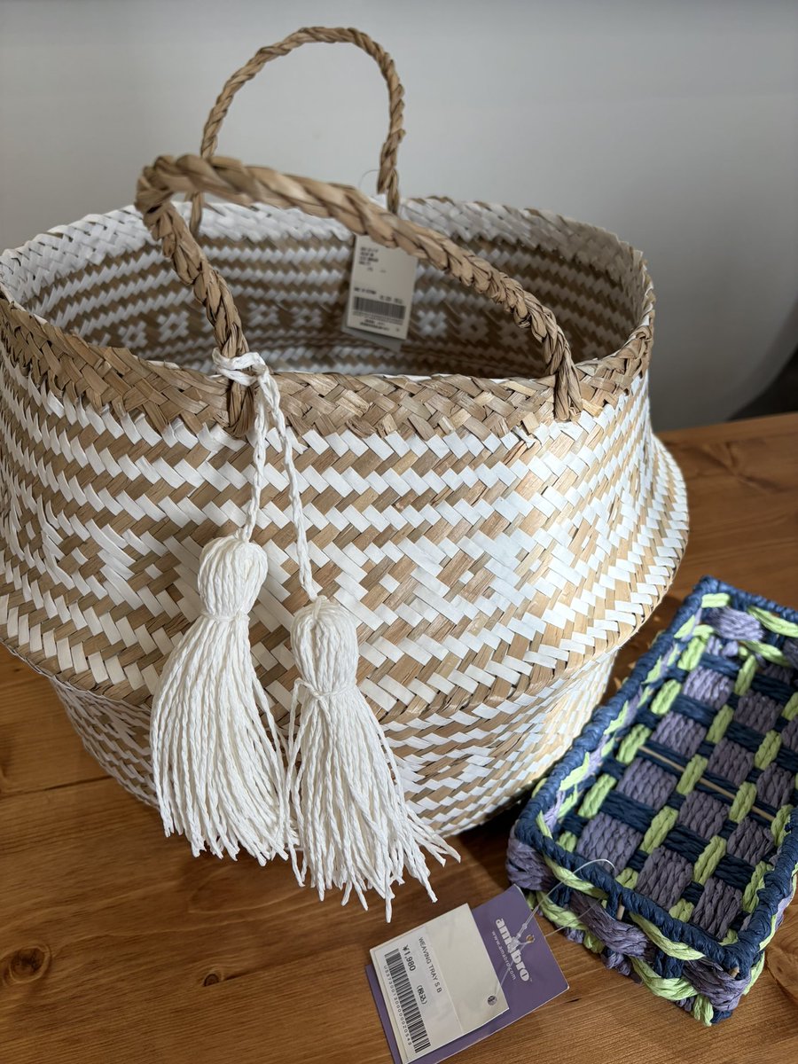 CharaNe_'s tweet image. ミサワの優待(5000円)を使ってunicoで買い物してきました🛍️
📝3520+1980=5500円

びょんと伸びるカゴ、かわいい🧺💓

#unico
#3169ミサワ株主優待