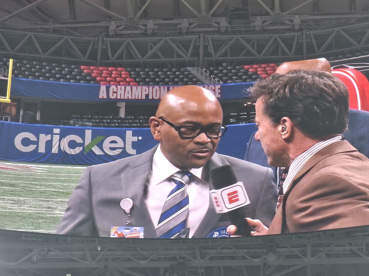 MsTedu's tweet image. While I held down the concert stage on our home turf, OUR  Mighty Marching Lions &amp;amp; The Blue Reign Danceline were at Mercedes Benz Stadium WINNING the 2025 ESPN High School Band of the Year!

Congratulations Westlake HS on your stellar artistry🥇🏆