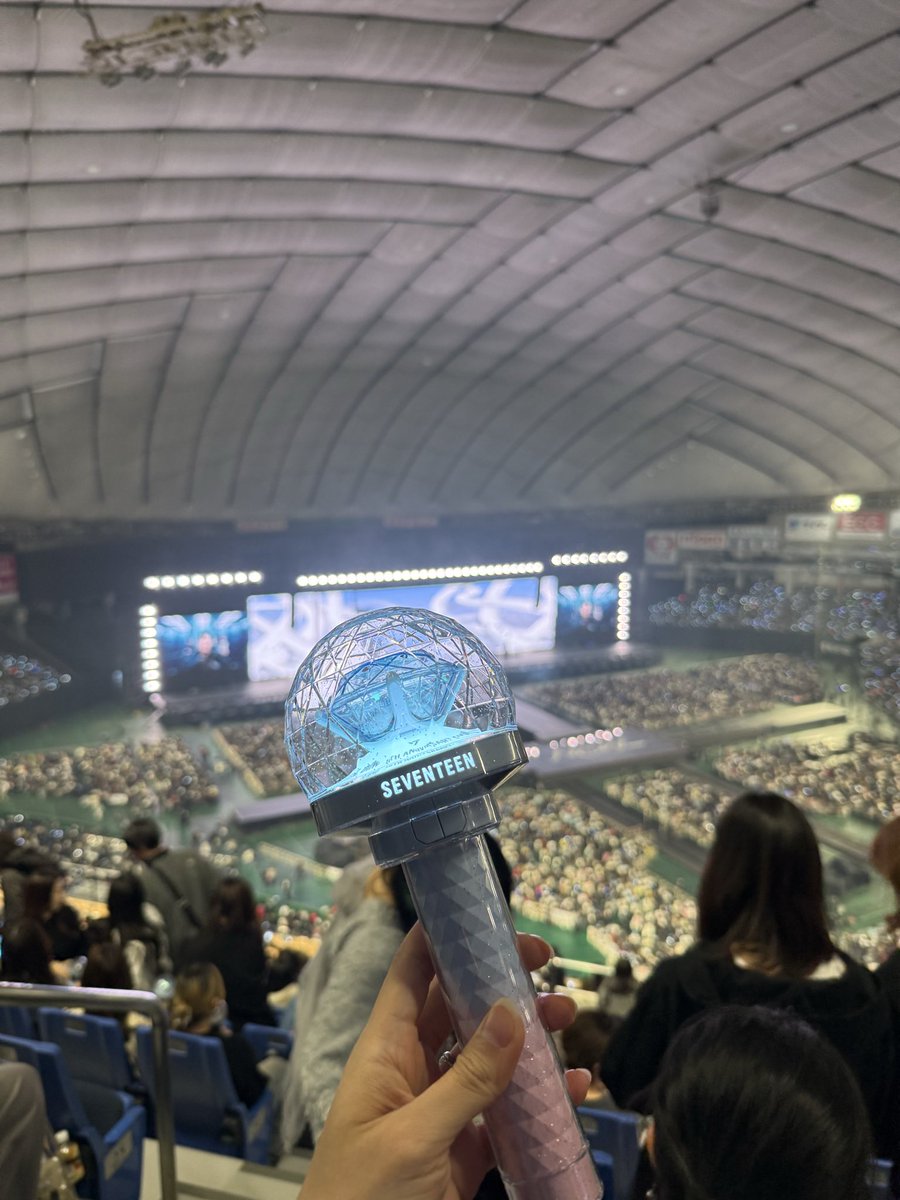 omochipowerchan's tweet photo. 東京ドーム公演たのしかった〜🥳🫶
やっぱり友達と見れるライブって最高だ、、
福岡もたのしみ🩵🩷 https://t.co/ezHxeYBMnO