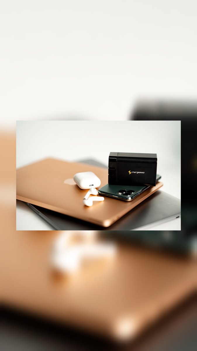 chargeasap's tweet image. Level up your Christmas charging! 🎁⚡

Omega 200W powers laptops, tablets and phones all at once without the heat or bulk.

Visit chargerasap.com for more pro-level gift ideas! 🎄🔌

#usbcharger #electronics #mobilecharger #google #laptop #electronicstore #techinsider