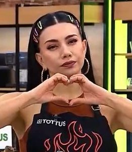 Michael Jackson ahhhhhhhh 😍 vamos Gabriela reina devora ese escenario y retumba todo Latina con tu voz  #YoSoy