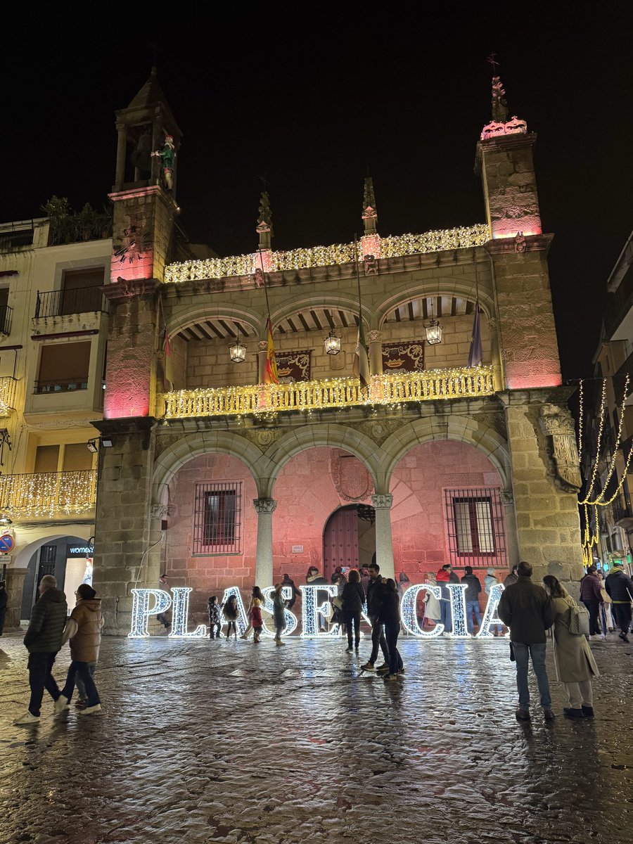 DonSinDin tweet media