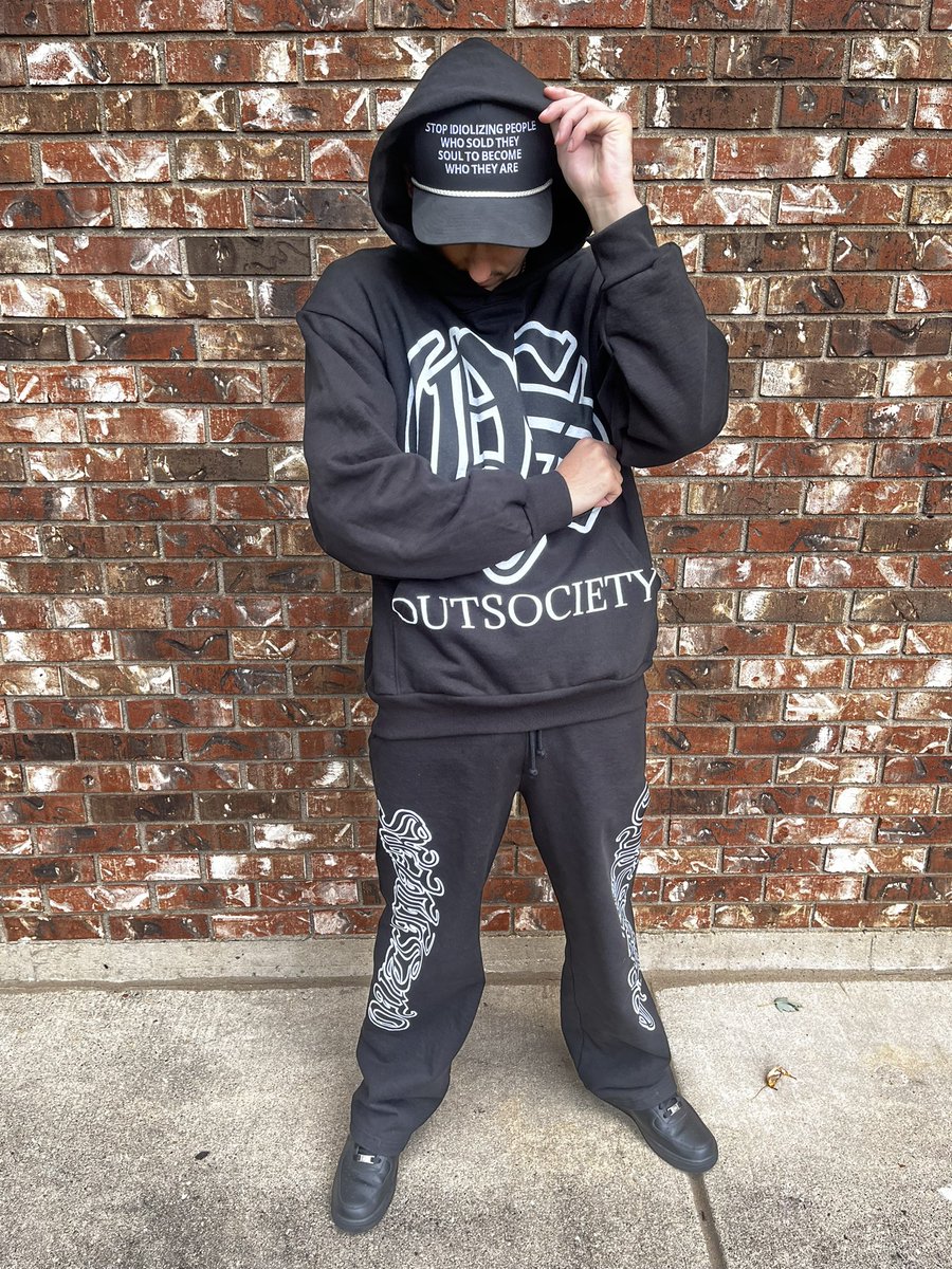 caldaniel_'s tweet image. That simple @OutSociety_clo