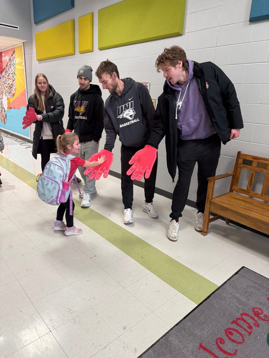 Thanks <a href="/UNImbb/">UNI Basketball</a> for High Five Friday today! Parker was pumped to see <a href="/haleylangstraat/">Haley Langstraat</a> &amp; the guys!