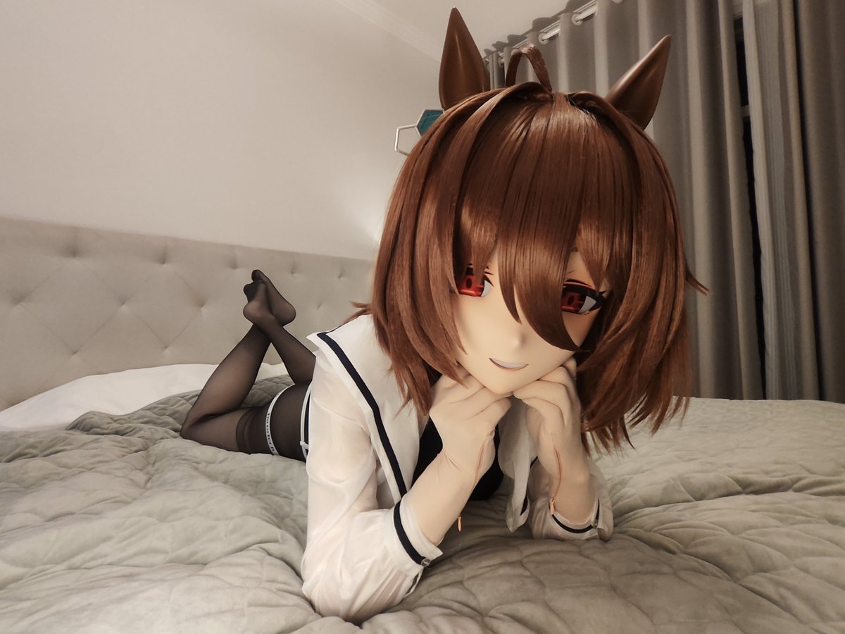 tooru948's tweet photo. 「速子与训练员，夜晚的因子研究
タキオンとトレーナー、夜の因子研究」

#着ぐるみ ＃kigurumi #ウマ娘 #アグネスタキオン https://t.co/kmPz5HOeE3