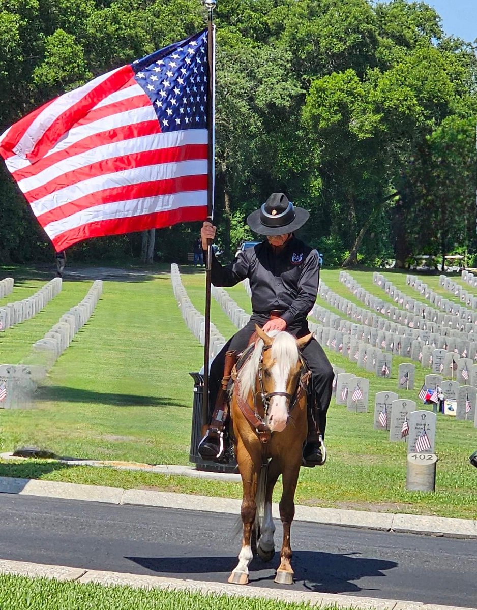 Eric Ryan Anderson tweet media