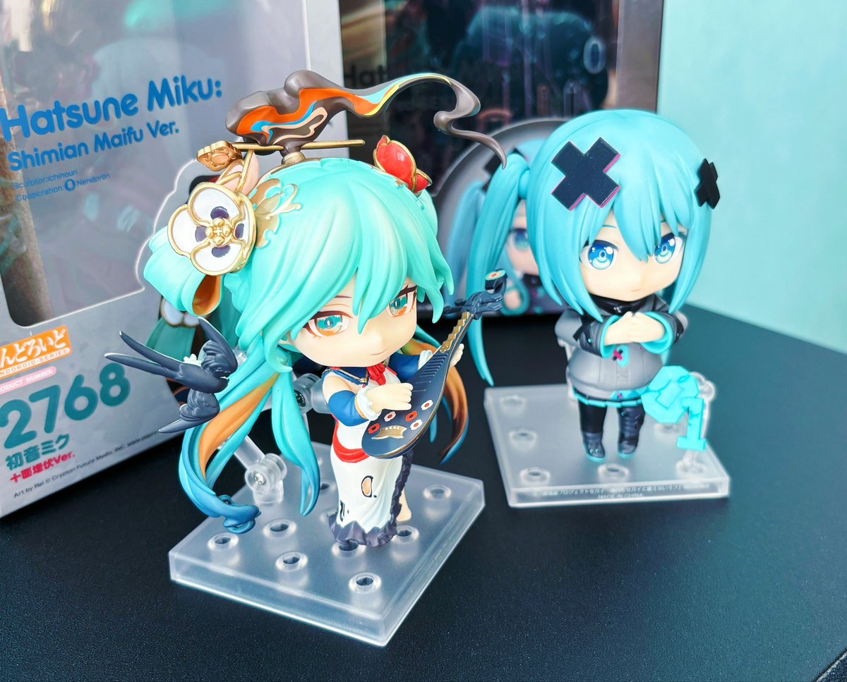 届いていました📦ˊ˗ ねんどろいど 初音ミク 開かれた窓のセカイVer