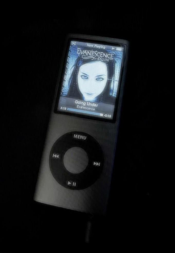 2000s (@popculture2000s) on Twitter photo 