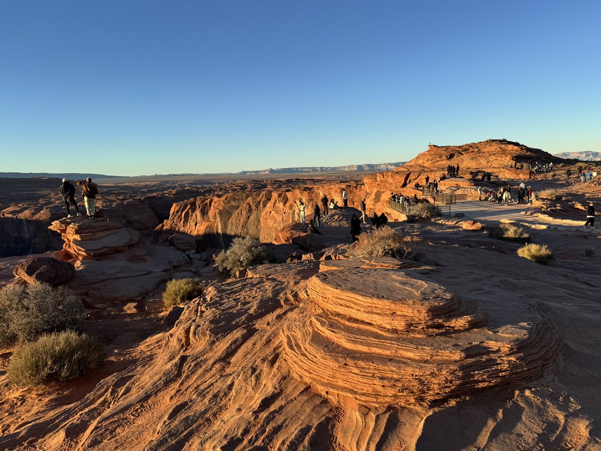 zhoucq2001's tweet photo. Horseshoe Bend Overlook in Page, AZ https://t.co/rPEi0GUZwV