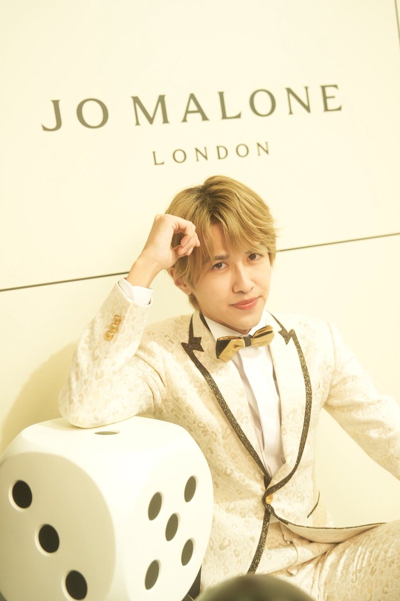 Youri_magic's tweet photo. ジョー マローン ロンドン
“Fun and Games” ポップアップイベントにて、マジックパフォーマンスを披露させていただきました。
この素敵な機会をくださった関係者の皆さま、
本当にありがとうございました。

@jomalonelondon  #JoMaloneLondonJapan
#ジョーマローンロンドン
#ＪＭＬクリスマスゲーム https://t.co/8njknkgFT2