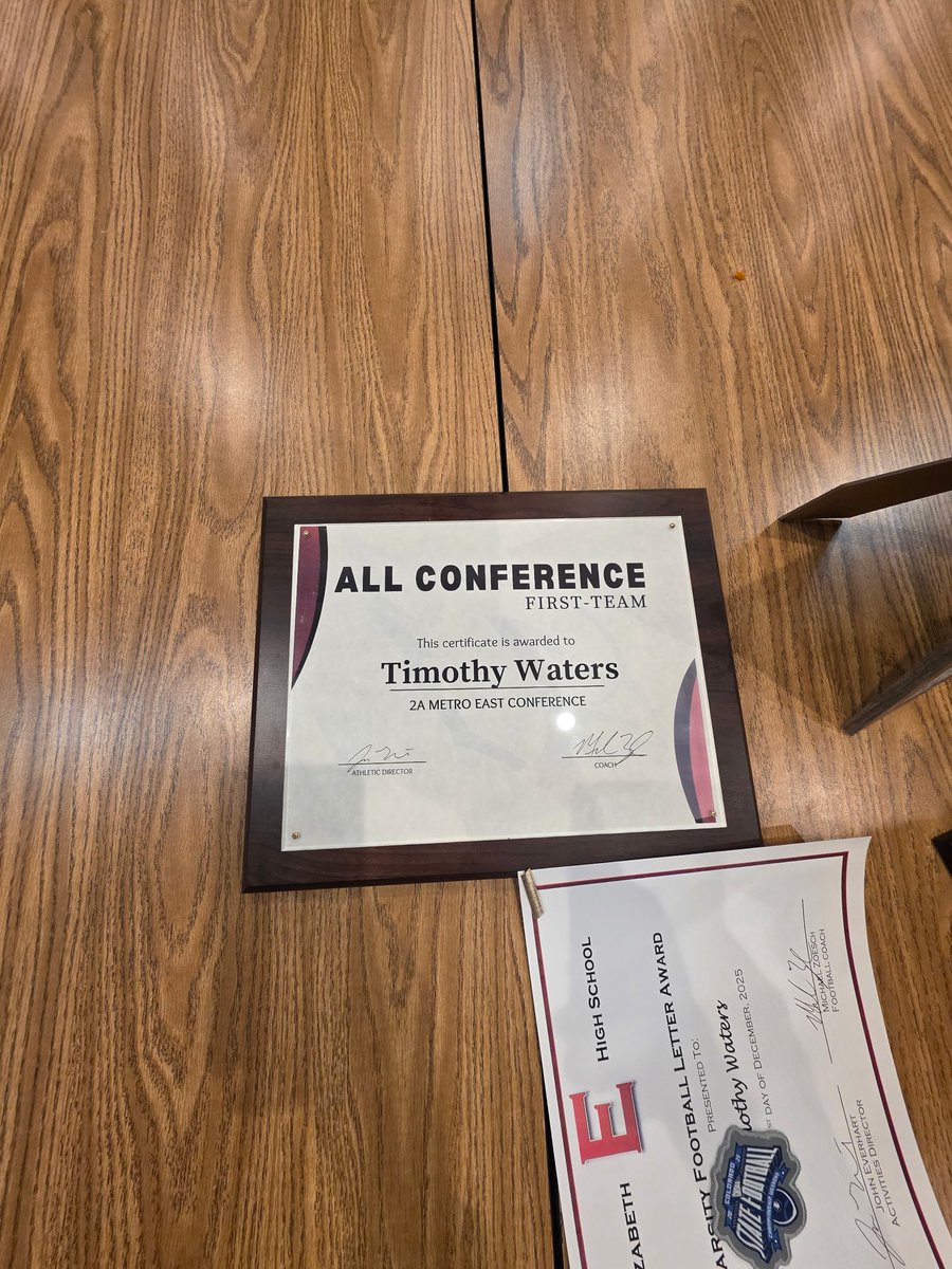 timwaters77's tweet photo. Post season awards after becoming the 2025 2A state runner ups https://t.co/llyZQibWZA