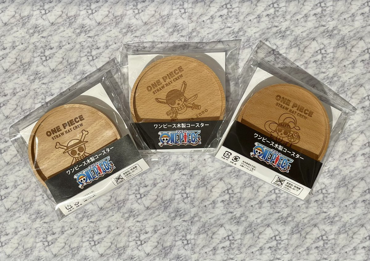 FILM GOLD ワンピース コースター スイパラ 限定 ルフィ ゾロ ロビン 再入荷】 ワンピース 木製コースター ルフィ/ゾロ/ナミ/ウソップ