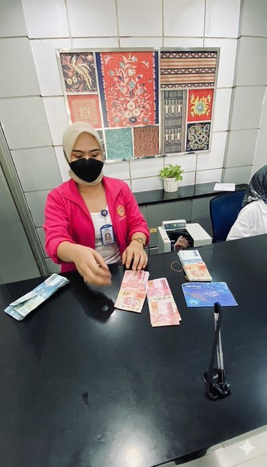 memzgul's tweet photo. mau tarik dana langsung nge BO lagi lah apa lagi akwkawkaw gacor banget nih situs kedaicash asli ga bohong 

LINK : https://t.co/mrSmNM2Gc1    

mau cari video 18++  bisa join link di bawah ini  https://t.co/ukuSMzyOHg https://t.co/UKwLIkkRu5