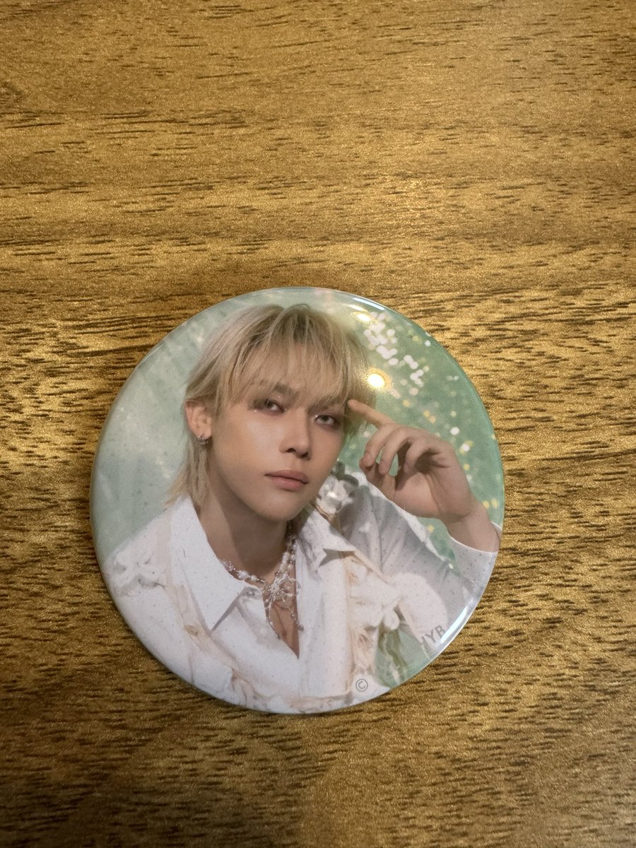 &amp;TEAM andTEAM cafe 交換　
缶バッジ 
譲）NICHOLAS  ニコラス
求） HARUA.  ハルア
都内手か郵送📮での交換も可能です🙆🏻‍♀️
お心当たりのある方はお気軽にお声がけください！🌟
#andteam交換　#andTEAM_交換