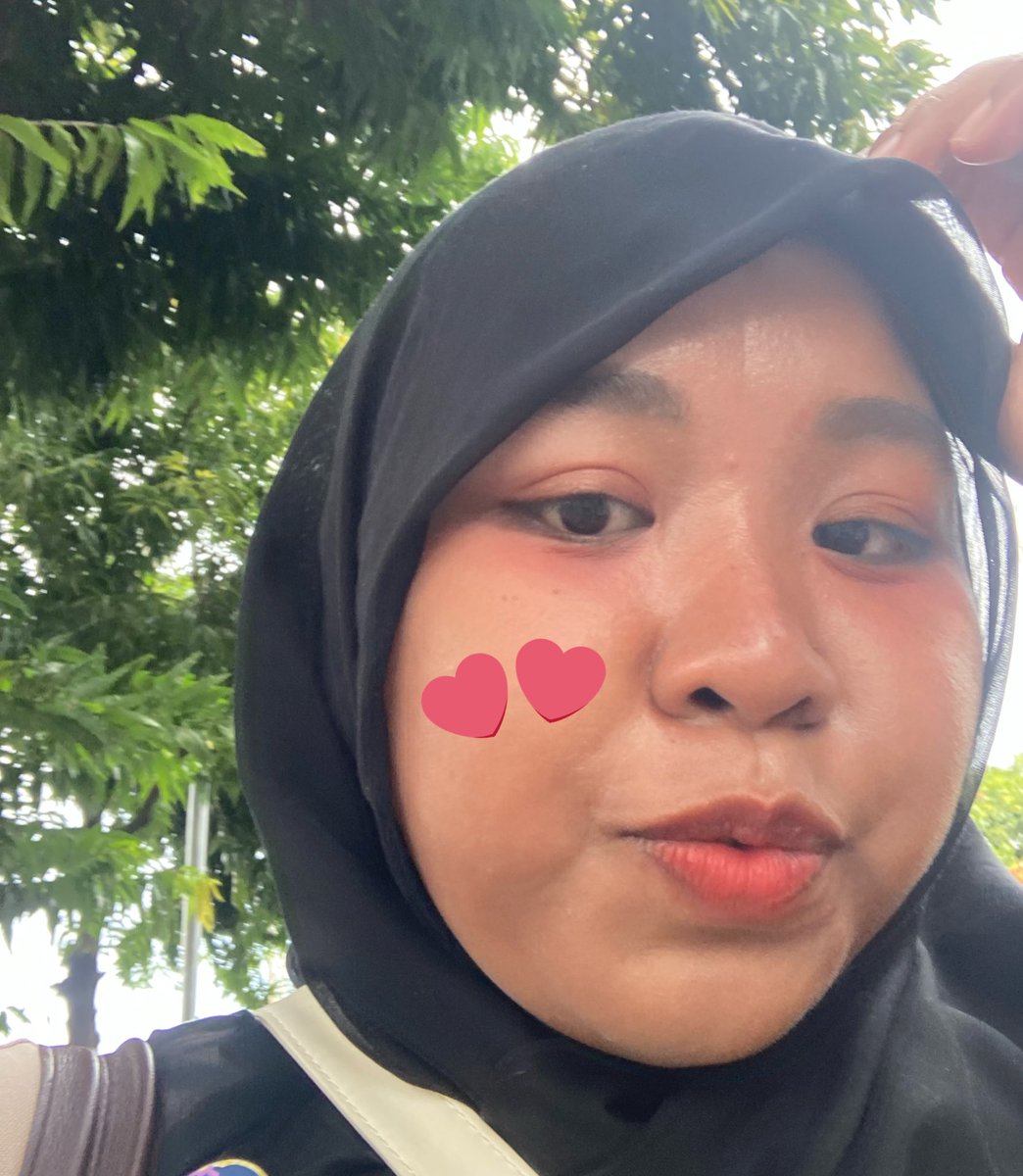 MᰔᩚK ( •ॢ◡-ॢ)✧˖° ♡ i made this with my hands