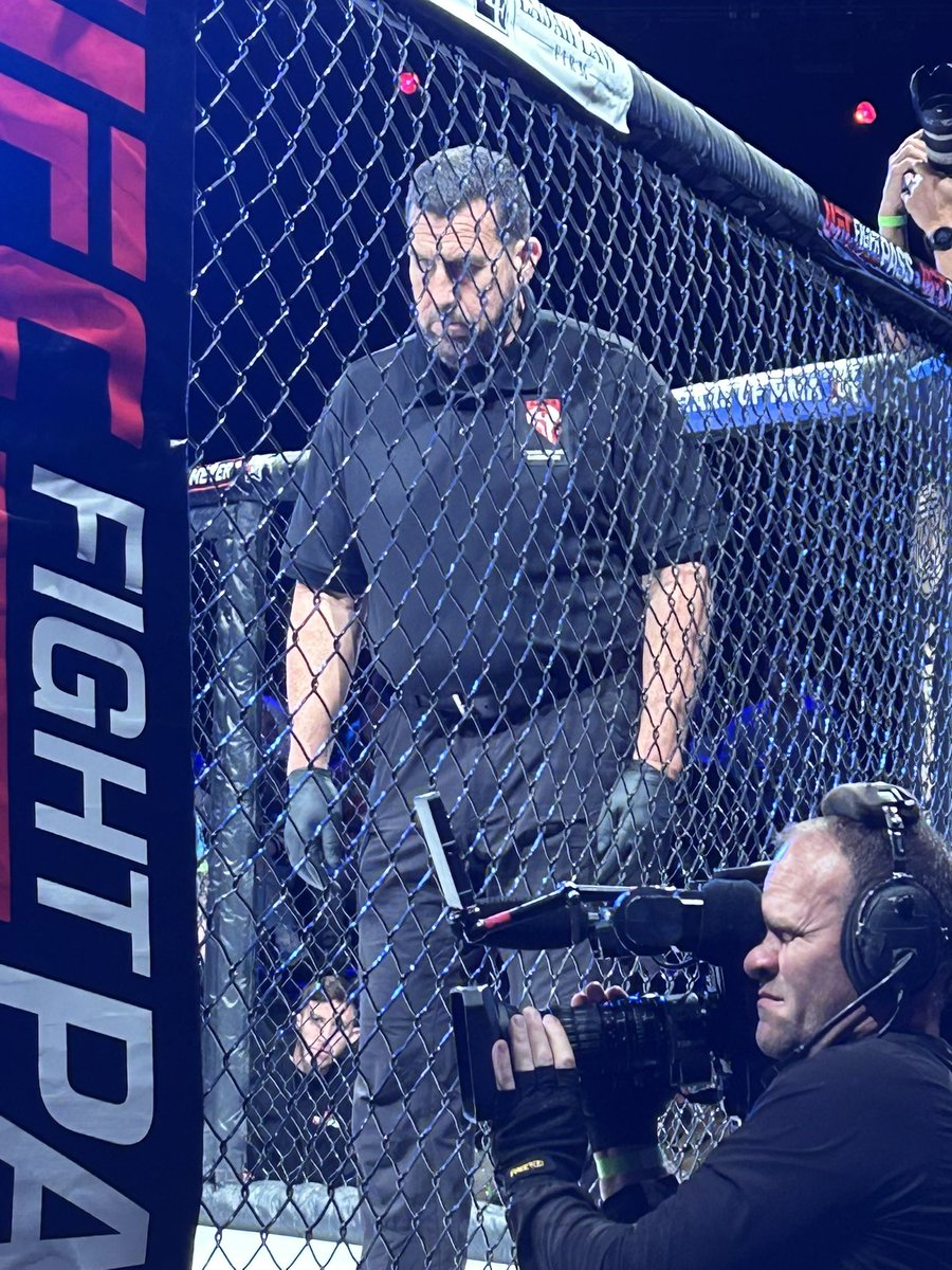 MMAWeeklycom's tweet photo. When Big John McCarthy shows love to TUFF-N-UFF, it means something. 👊
A true proving ground in MMA. #MMA #TuffNUff https://t.co/peVWzN6kMR