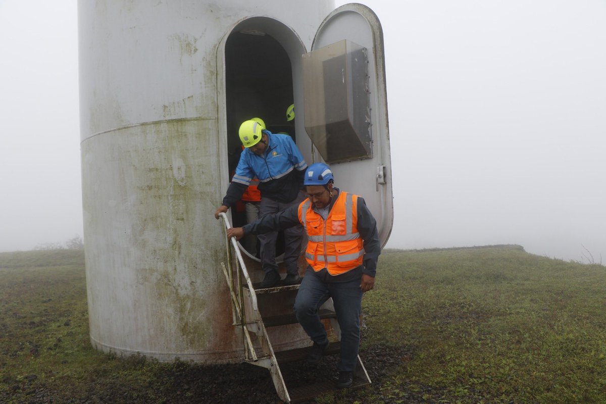 La Empresa Eléctrica Galápagos recibió al Embajador de Corea del Sur para verificar el proyecto Microgrid San Cristóbal, que fortalece la seguridad energética y reduce emisiones de CO₂. ⚡🌱

#ElNuevoEcuadorImpulsa