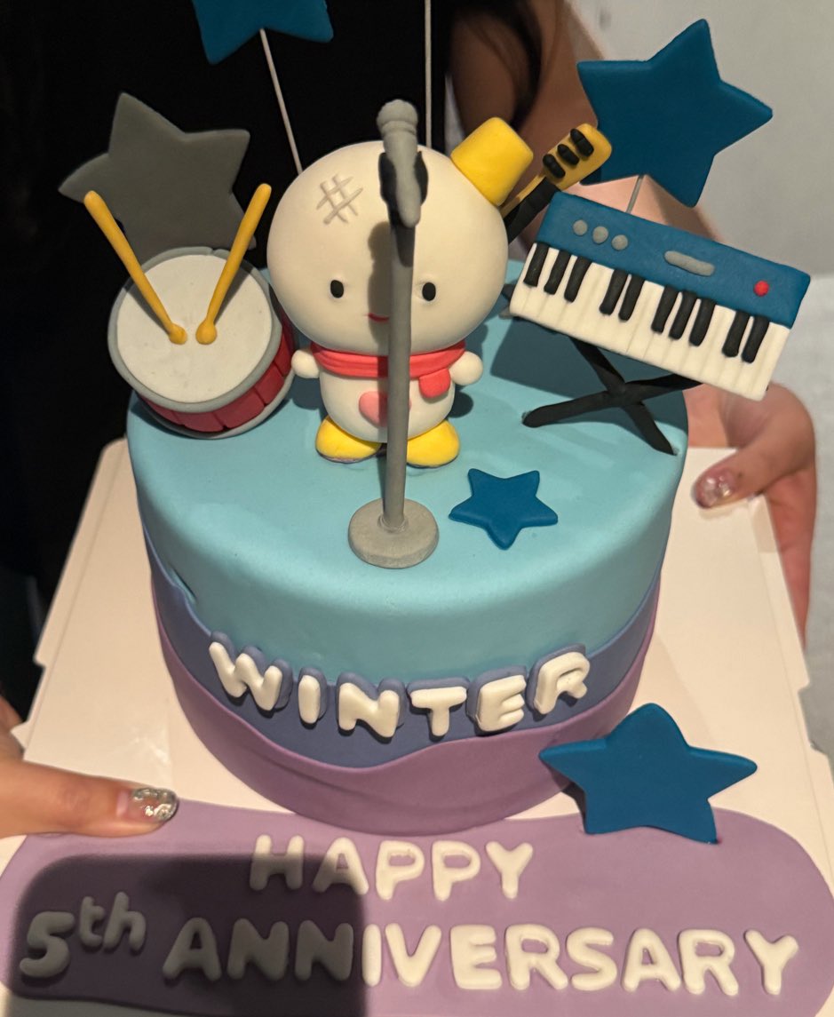 WINTER_THAILAND's tweet image. มุงแทงงี (เด็กดี) ⛄🥺                           มุงแทงงี (มินซิก) ⛄😎