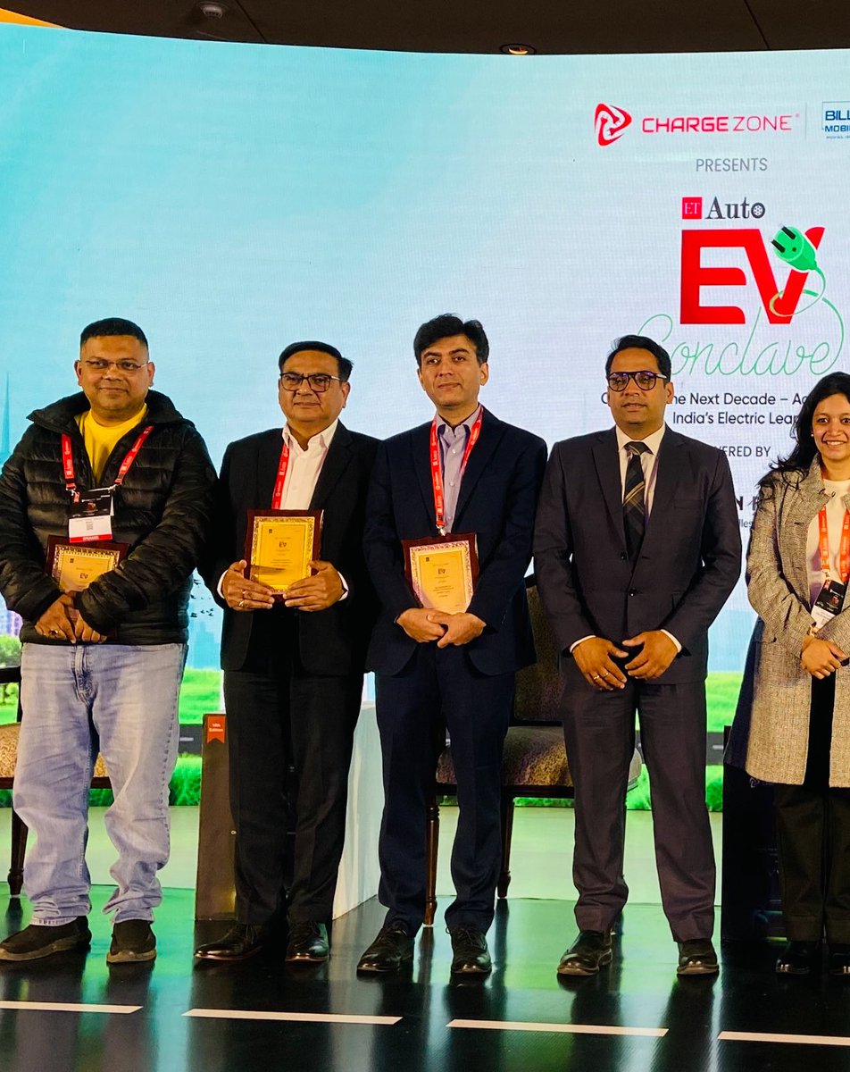joinsumit's tweet photo. A great show by @ETAuto #evconclave & credit to @ThePatrcar for organising the event on a grand scale as it witnessed participation from the entire auto industry. Right discussions, right questions and right answers. Glad @voiworld could be a part of it @AnPuneet https://t.co/5qYrcRdlr5