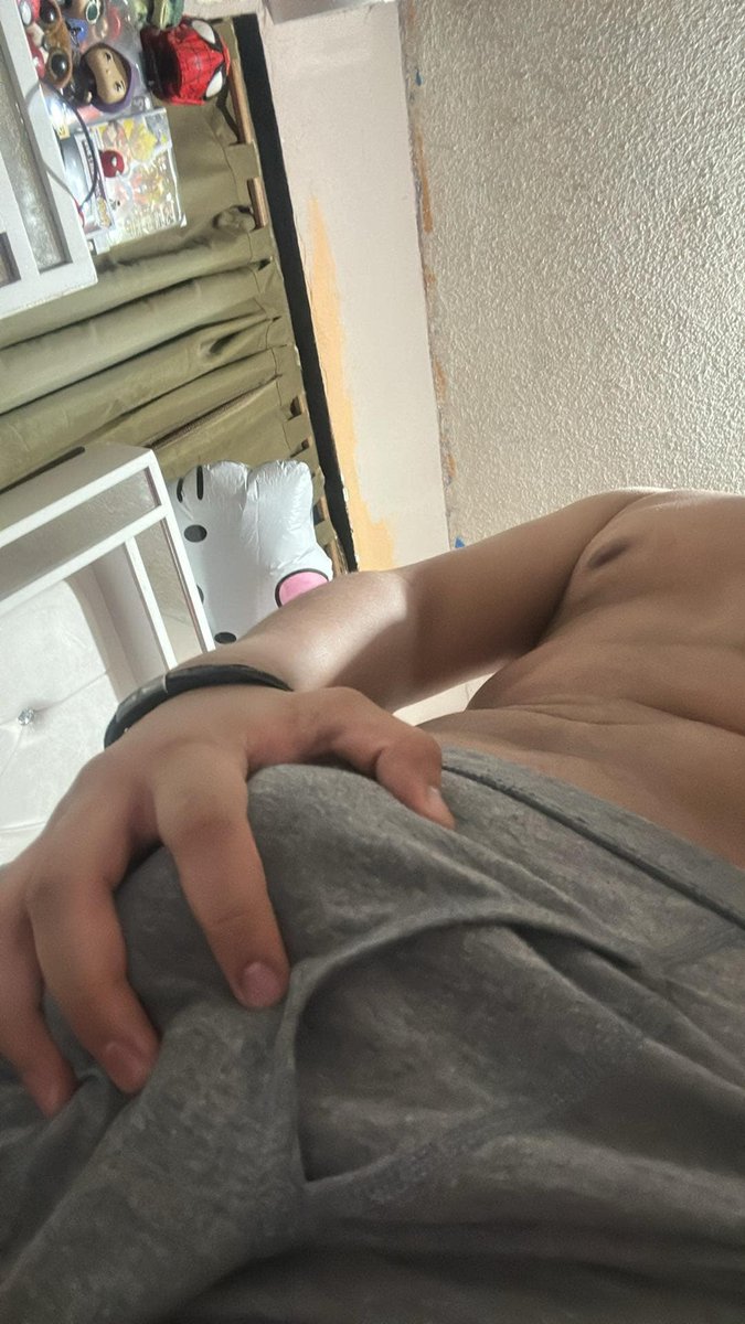 Fofonav06's tweet photo. @HornyGuyZf Yo jalo https://t.co/UpHMUEUQPg