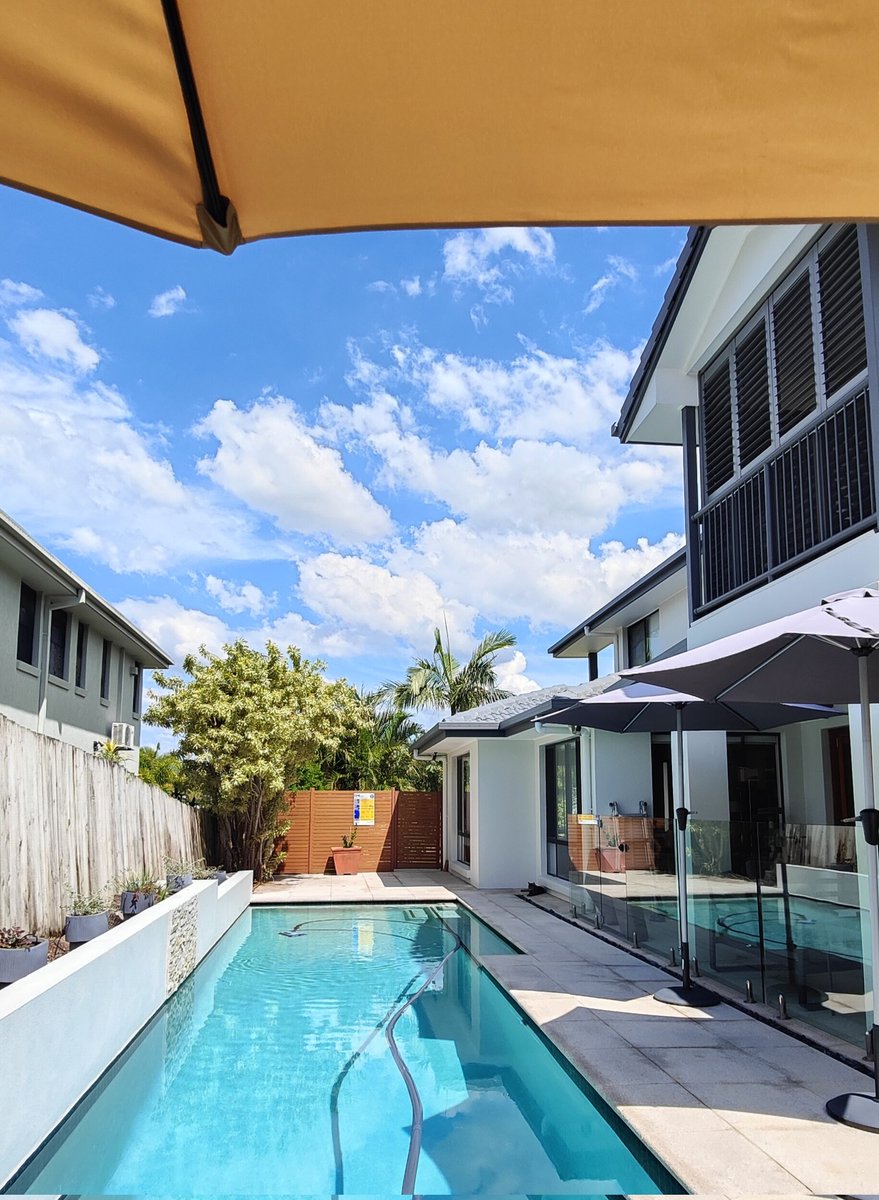 rantydragon's tweet photo. When you're supposed to be painting the bedroom but the new umbrella by the pool is too inviting... #notsorry https://t.co/t3c3CHOcpJ