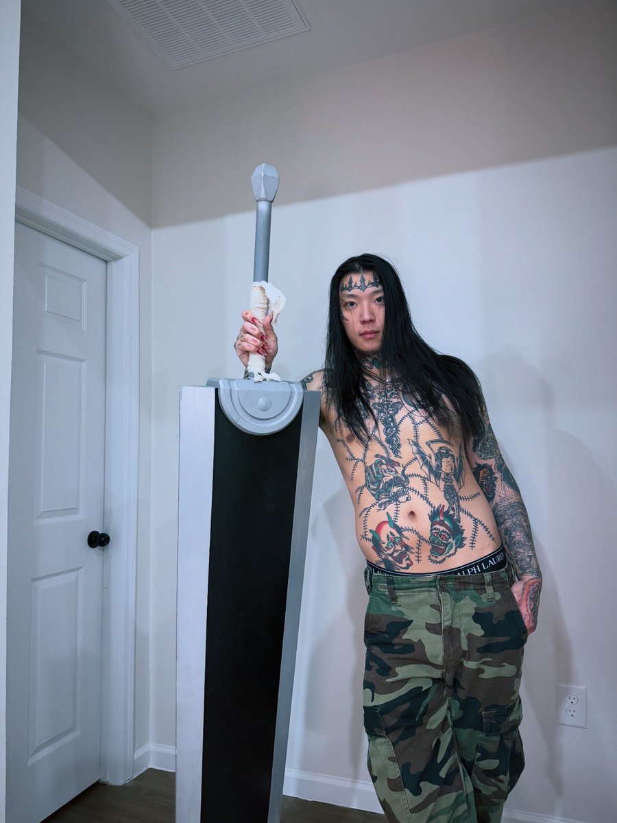 lyricaleggroll tweet media