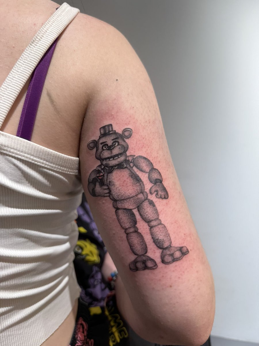 loren??? tweet media