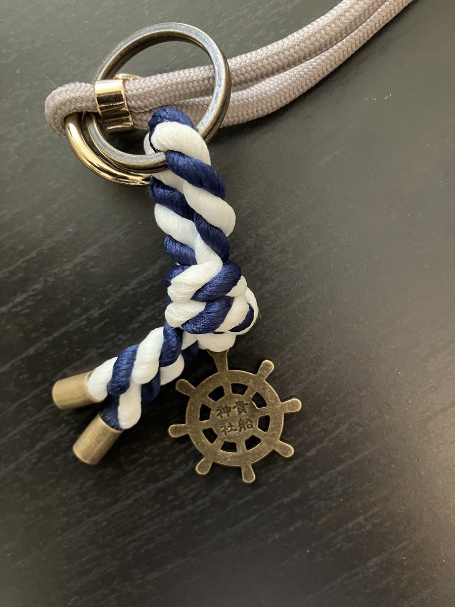 今年は試合のお供にこのお守りなんだけど本当それが必要なシーズンに