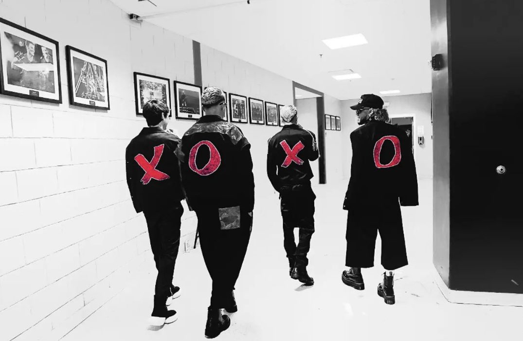 10 años de CNCO… 💔

#CNCO10