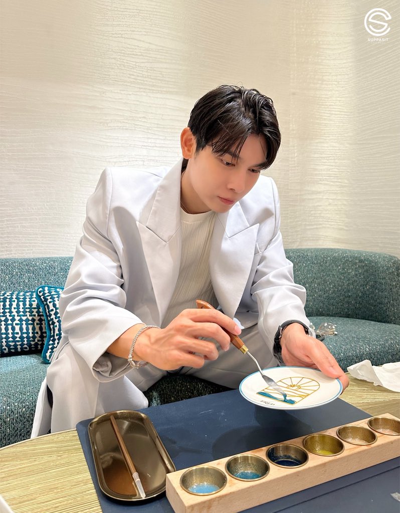 SuppasitChannel's tweet image. เอาภาพบรรยากาศมาฝากค่ะ ☺️🤍

@MSuppasit @FREDjewelry
#MewSuppasit #FREDJewelry
#มิวศุภศิษฏ์