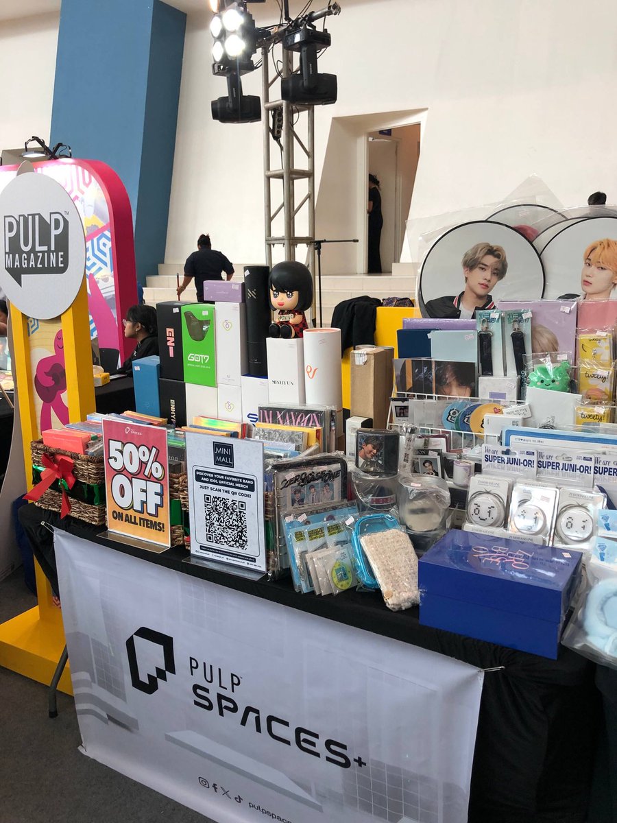 PULPSpaces's tweet image. WE ARE READY! The moment you've been waiting for is officially happening NOW! 🥳 

We're stocked with official K-Pop merch and we're kicking things off with a massive 50% discount!❤️‍🔥

📍MOA Music Hall 🎪

#PULPSpaces #ViuKLand2025 #KDramaMerch
#KpopMerch