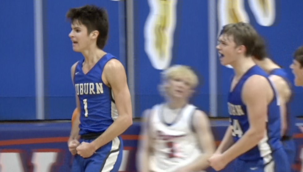 Channel1450com's tweet photo. Barth’s Late Basket Give Trojans Victory Over Indians:
https://t.co/tLeQ28Mr31 https://t.co/qhfwBEH0xB