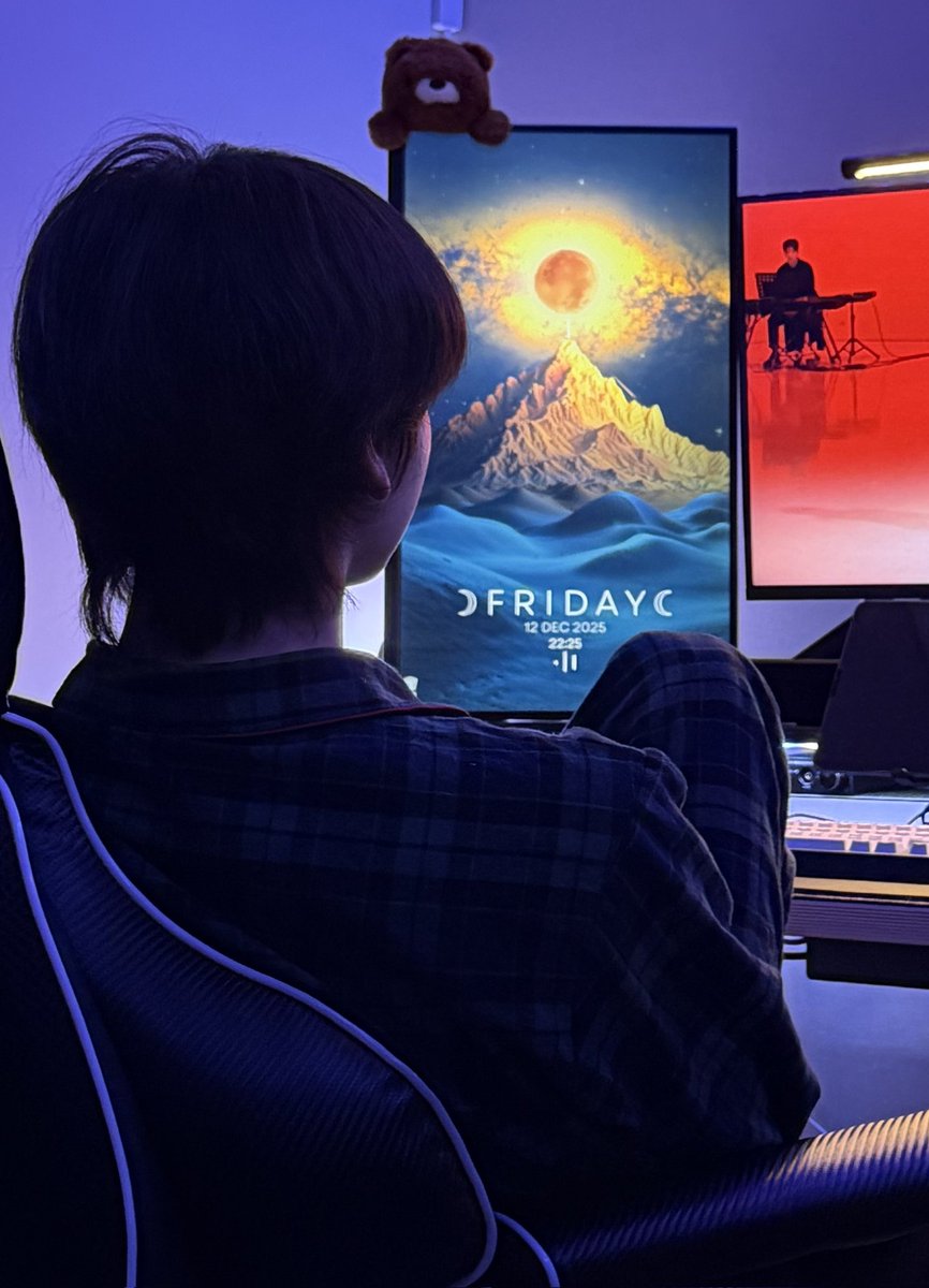 코코볼같은 동글 뒷통수 떡질때까지 
복복 쓰담쓰담해주고 싶으네 🫳🏻🫳🏻

#CRAVITY #형준 #크래비티 #hyeongjun