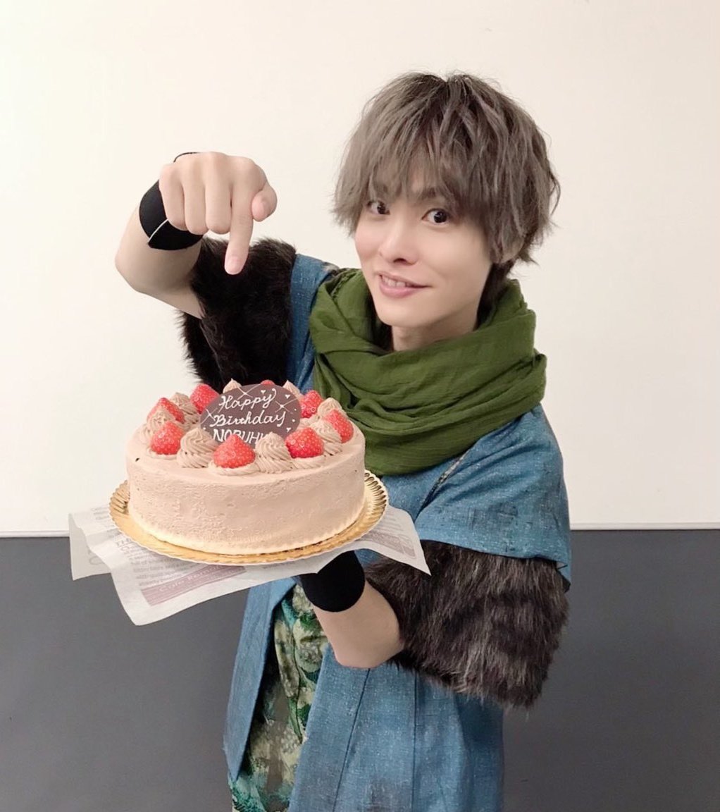 Mensaje de despedida del elenco de MHA –  Nobuhiko Okamoto (Katsuki)

"Fueron 10 Años en los que me esforcé y me motivé al máximo para poder ser como Bakugou. Por tantas emociones y aprendizajes Gracias Kacchan.
¡Para mí eres el mejor héroe!"
