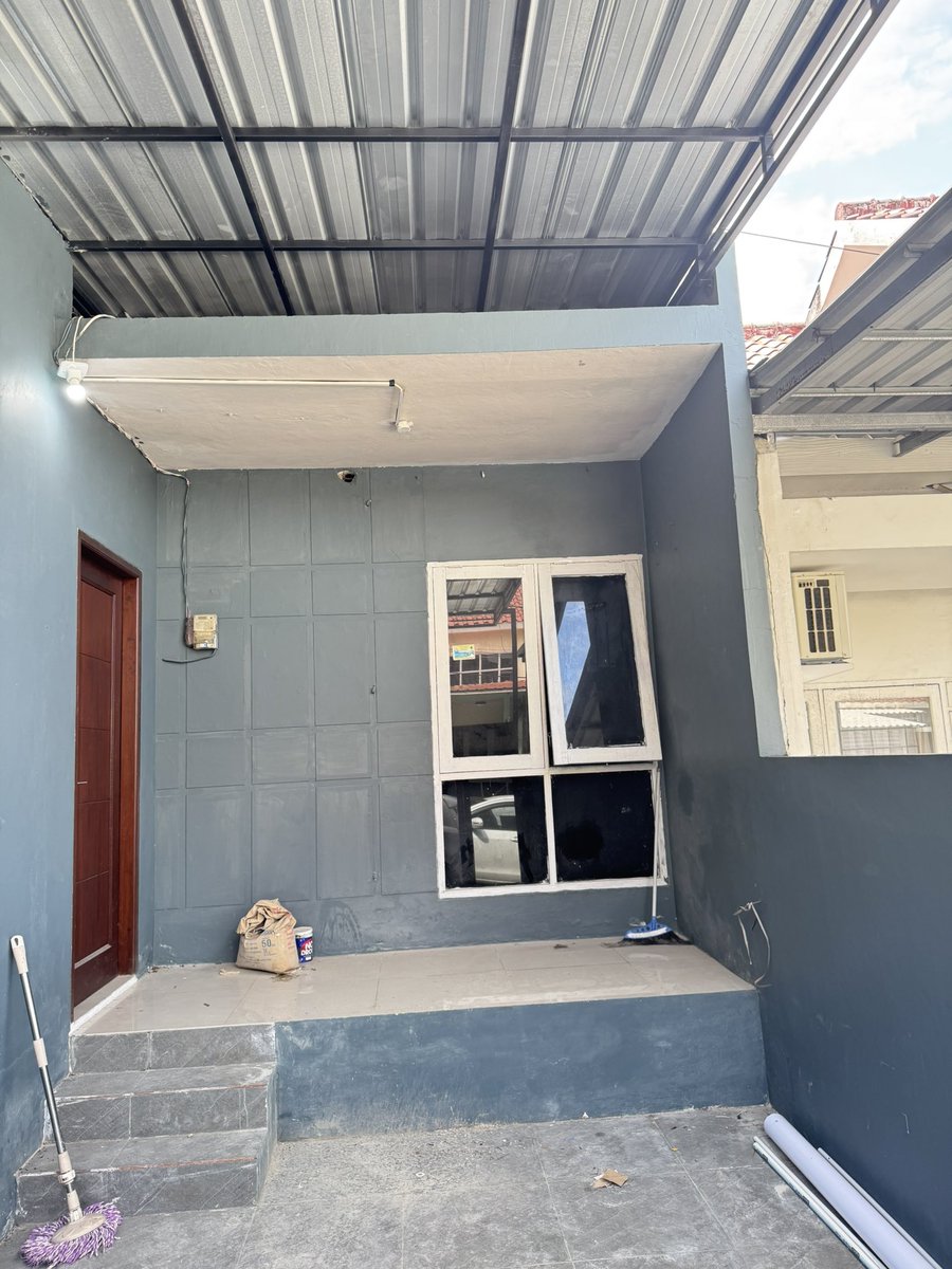jengputp's tweet photo. Dulu ga berani punya mimpi punya rumah diperumahan ini, tp setiap lewat doa dan kalau ada ibu selalu minta doain dimampukan beli rumah disini dan ternyata Allah mampukan walah memang tertatih tatih🥹 https://t.co/wvEjc3BJch