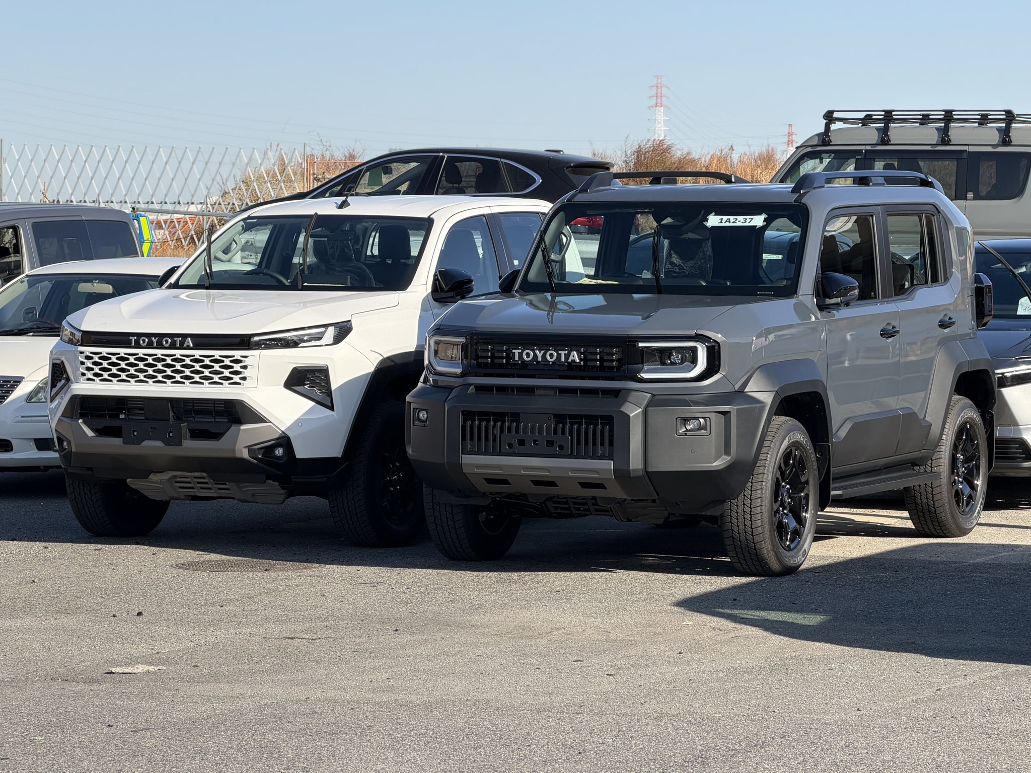 ランドクルーザー FJ アッシュ G8BdeSybwAEjV7s.jpg:large