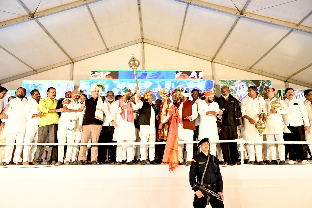 yadavakhilesh's tweet photo. https://t.co/X3ESkMPJuX