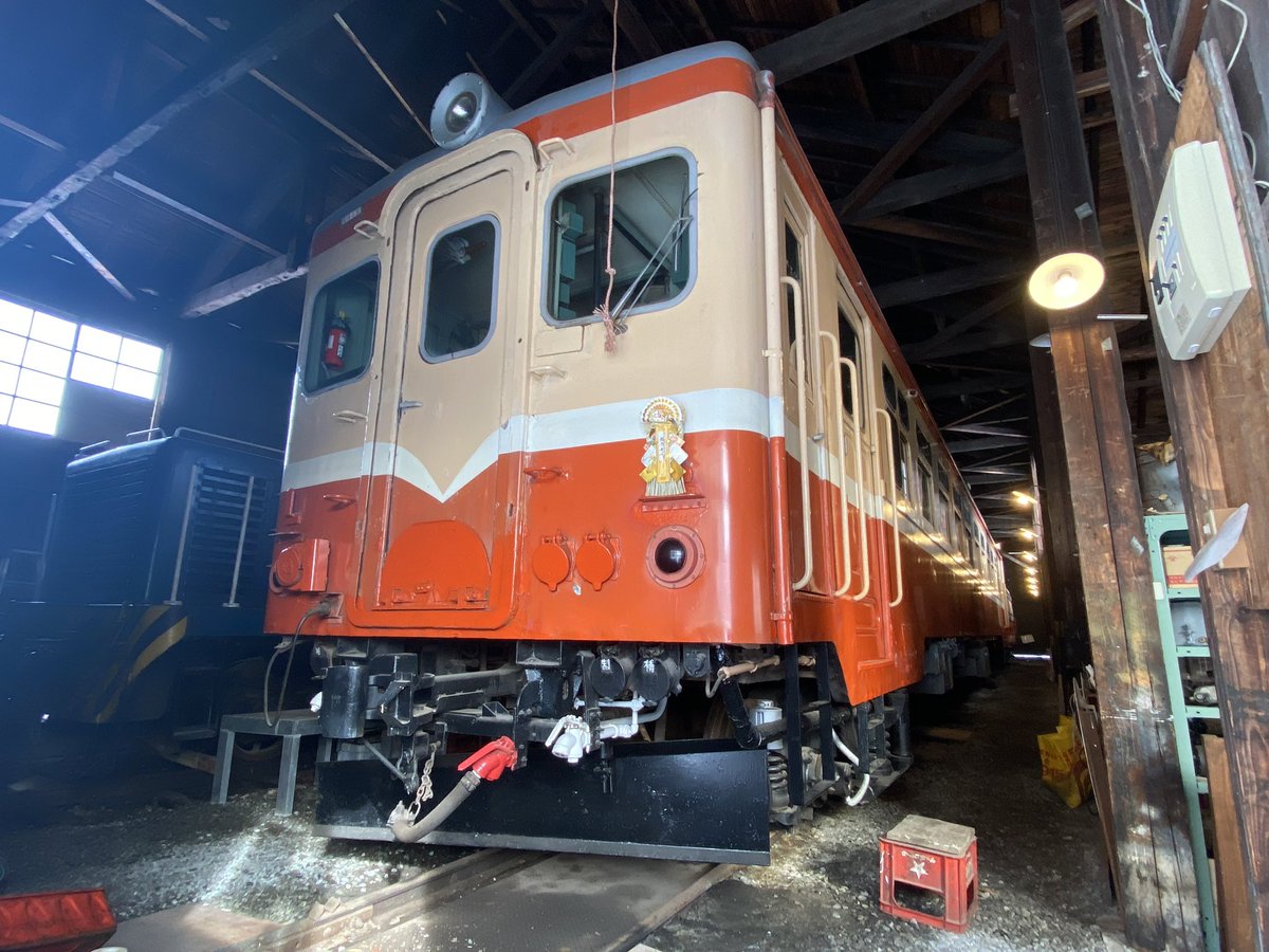ご報告】 本日、機関庫内の状況確認を行いました。 車輌は大きく動いた