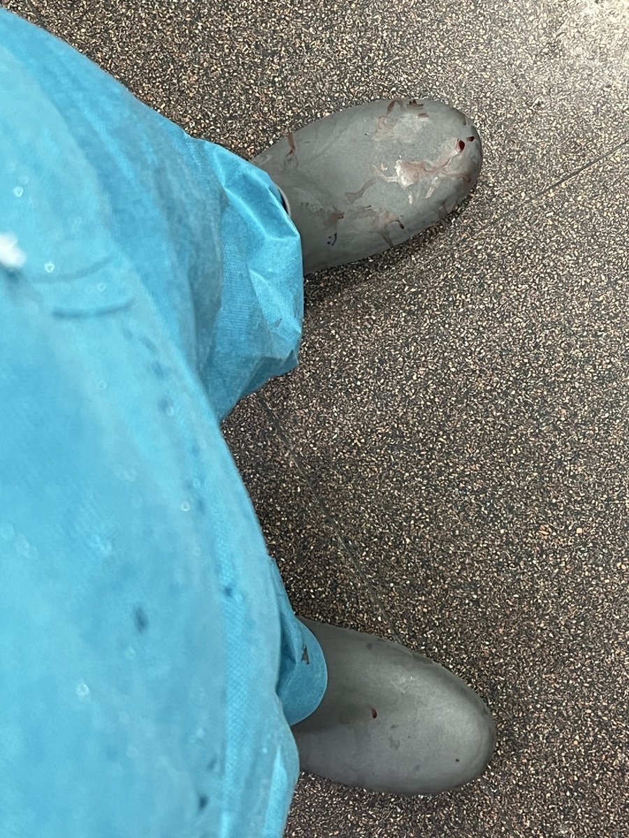 CIRick (arregló un perforado) tweet media