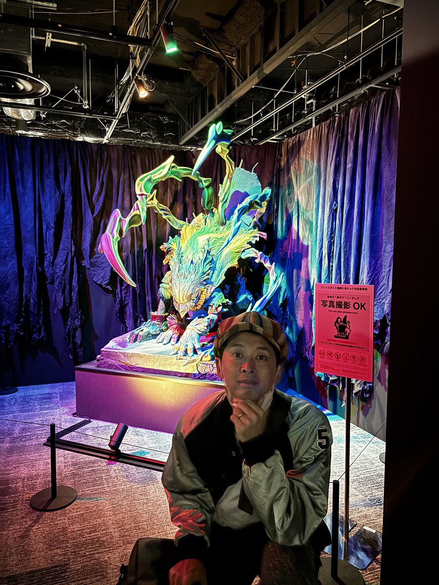 きょうヒロアカ最終回！😭
原画展にて買った絵とBUMP OF CHICKENのＩのCD😏
部屋に飾ってます⭐️
2017年にヒロアカ予報なんてのもやらせてもらったのは良い思い出
バンプは来年11月ツアーで関西きてくれますね