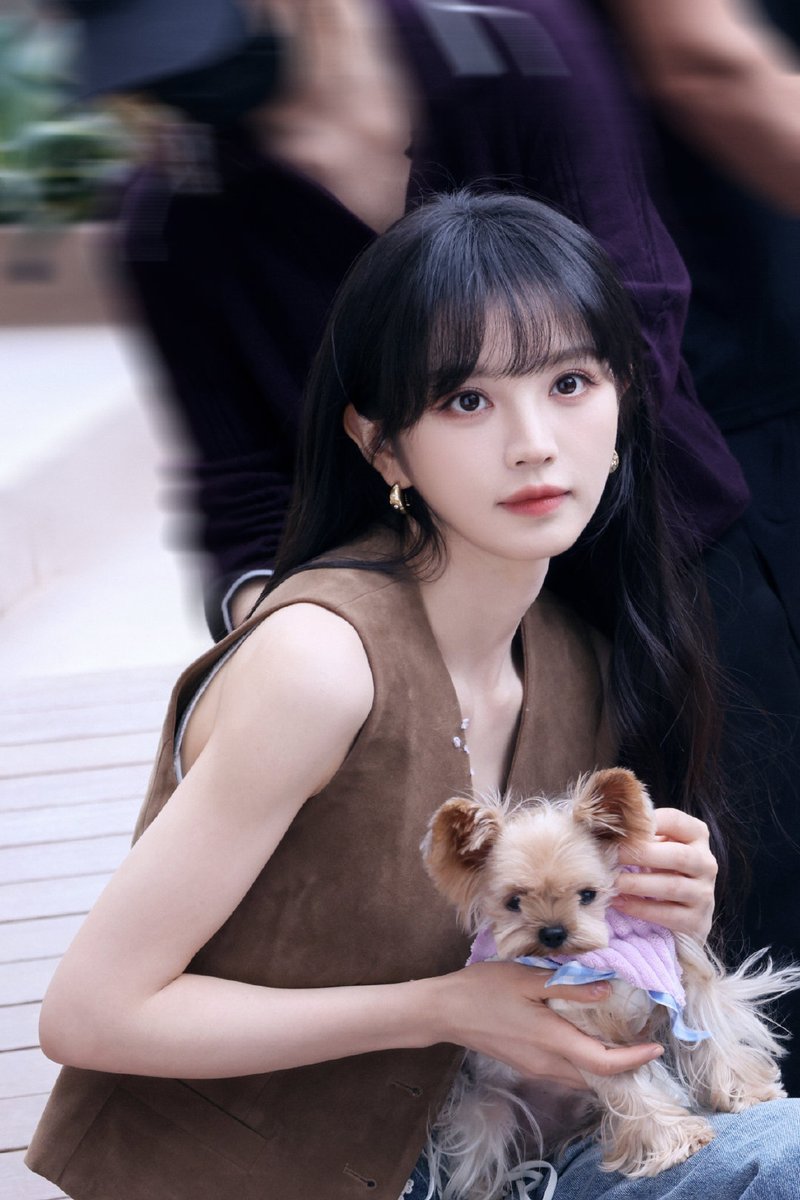 YEJI. ♥︎ (@hwangyejik) on Twitter photo 