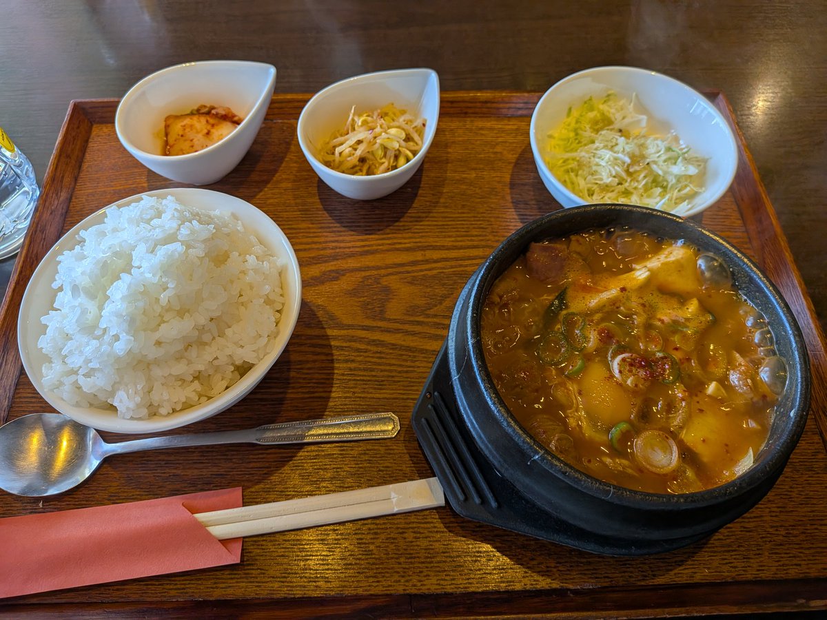 trick_hitting's tweet image. 心が闇堕ちしたので今日も今日とて飯を食らうことにします。
 #lunch  #LunchBreak