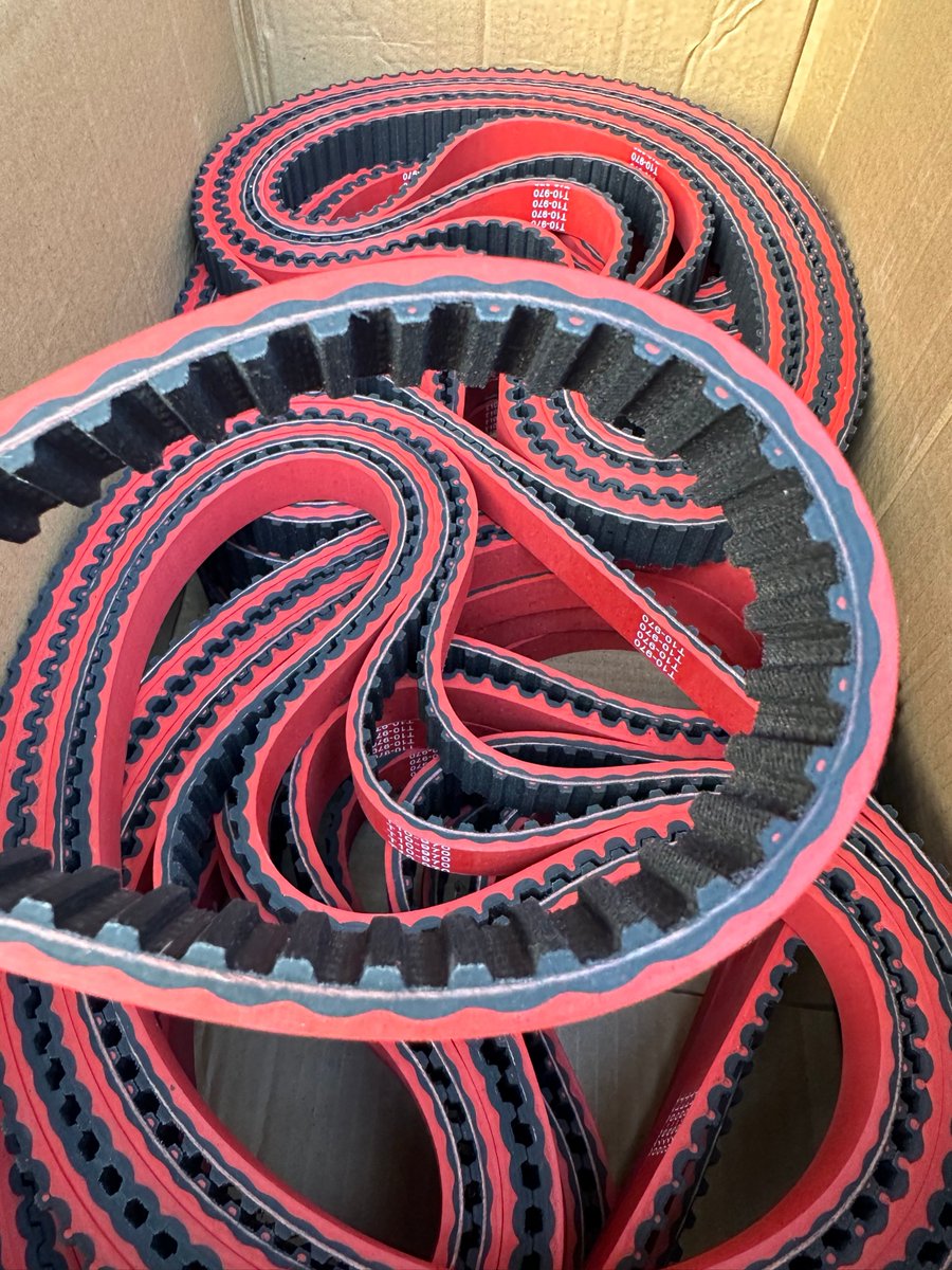 coating timing belt #linatex #frkpower #timingbelt #vbelt #pkbelt #polyribbed #dayco #gates #dongil #bando #optibelt #continental #misuba #pix #goodyear #carlise #swr #magadyne #sit frank@frkpower.com Tel +86(0)574 88885259 WhatsApp+86 15267894661 frkpower.com