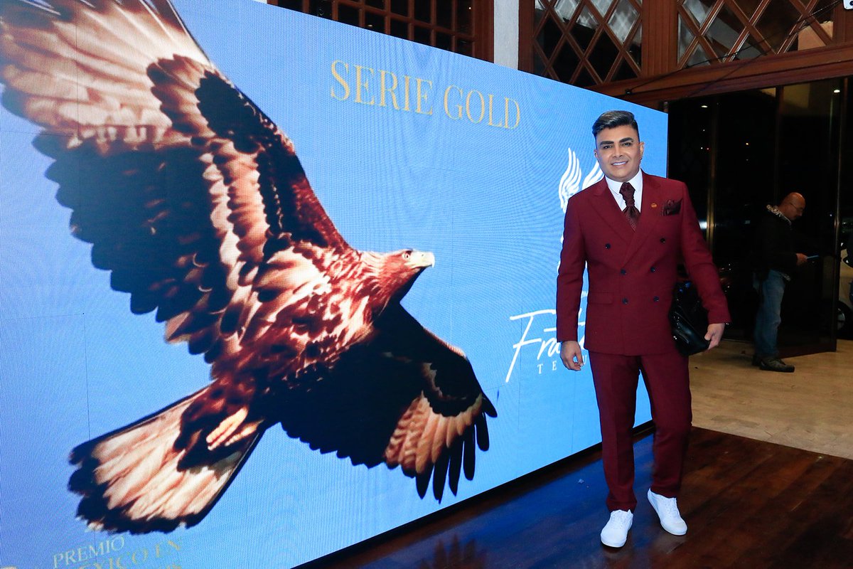 Esto fue la noche de MEXICO EN TUS MANOS #TOTTOCAMACHOOFICIAL