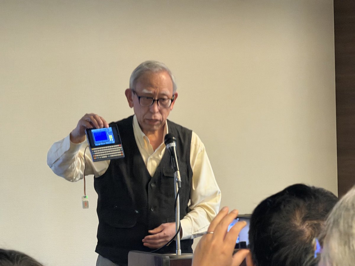 AkiraTsukamoto's tweet photo. MSX0 tab5, MIDI demo
by Yamaoka-aan at MSX DEVCON14 #retrocomputer
#rumsx #ru65 #msx @AAMSX https://t.co/wOaNEkuieu