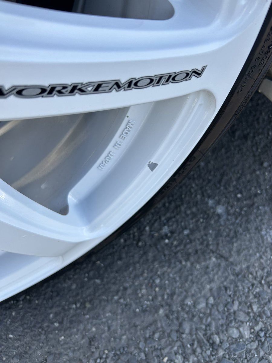 FD2_yu's tweet photo. ひっさびさに洗車場で高圧やってきた
ホイールの塗装ぶっ飛んでった笑笑 https://t.co/kUo1WBYcOx