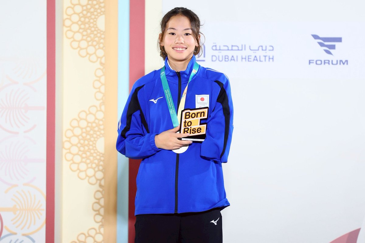 paralympic_jpc's tweet image. 水泳 #都甲万結 選手
競技2日目に出場した種目は全て自己ベストで金メダル🥇
伸び盛りの13歳！
目標は大きく「水泳とスキーの2つでパラリンピック金メダルを取りたい」
これからの成長がとても楽しみです！
#2025APYTeamJAPAN
#パラ水泳